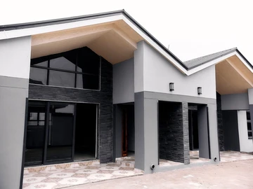 3 Bedroom Garden Flat