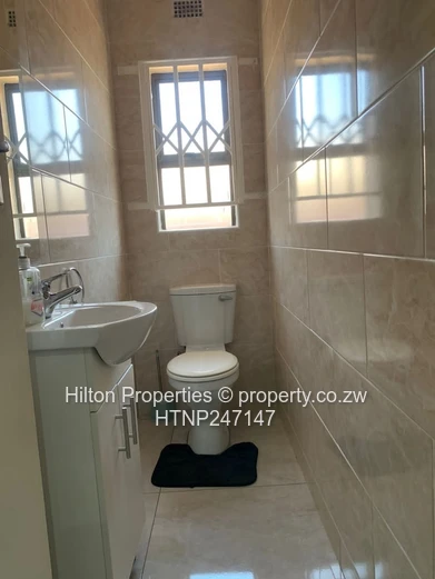 Spacious 5-Bed Parktown Home with Modern Kitchen & Borehole