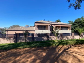 7 Bedroom House