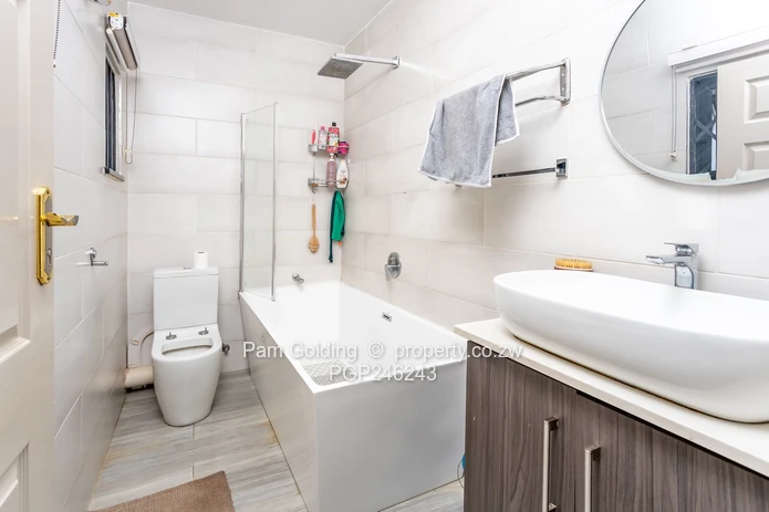Modern Family Home for Sale in Ashdown Park