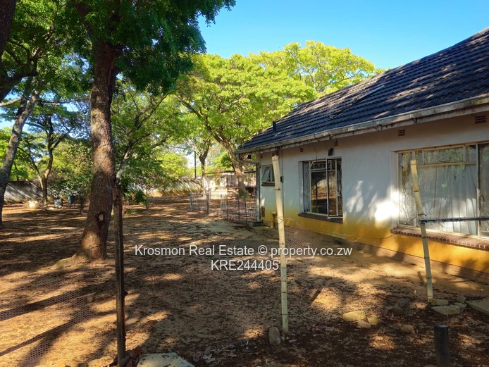 Marondera/winstonpark 5-Bed Home on 4250m² 
