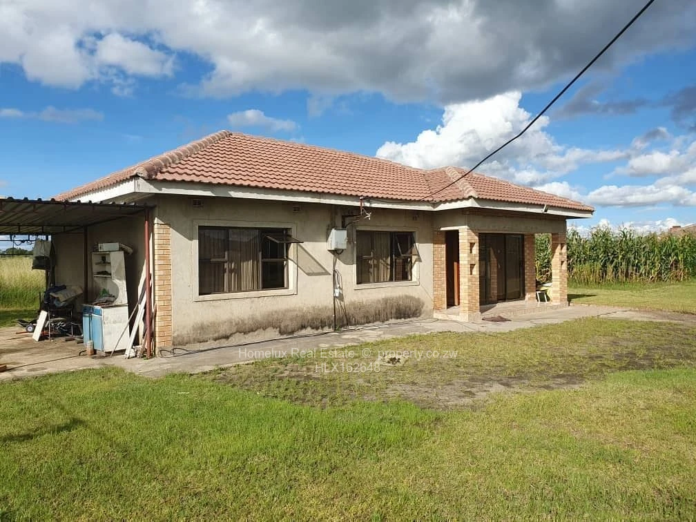 Stands & Residential Land for Sale in Norton HLX162648