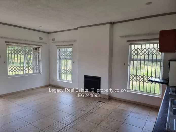 Private & Secure Cottage For Rent In Helensvale
