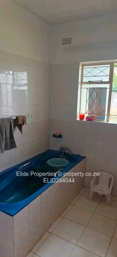 Borrowdale West: 4-Bed Home with Driveway & Garden