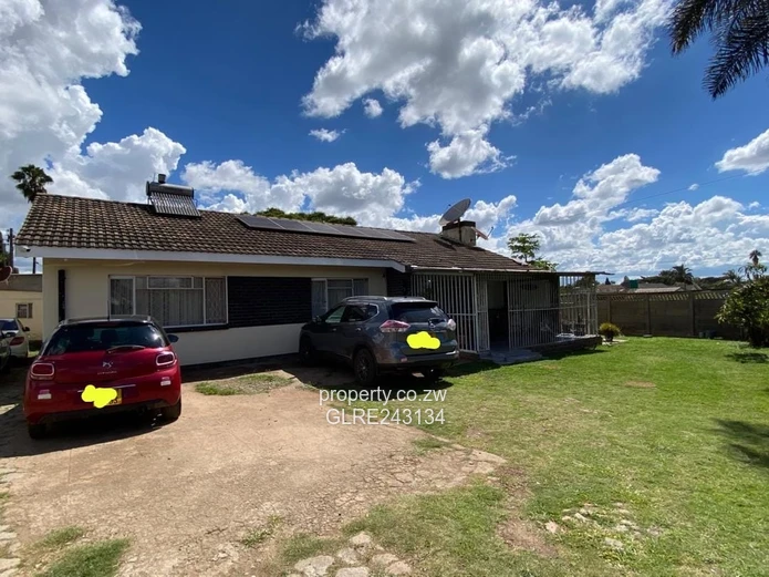 Renovated 3-Bed with Enclosed Patio & Garden — Mabelreign