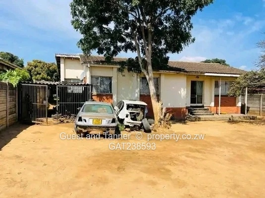 New Marimba Renovator's Dream in a Prime Spot!