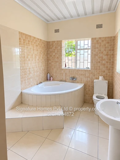 Spacious 7-bedroomed Home in a compex
