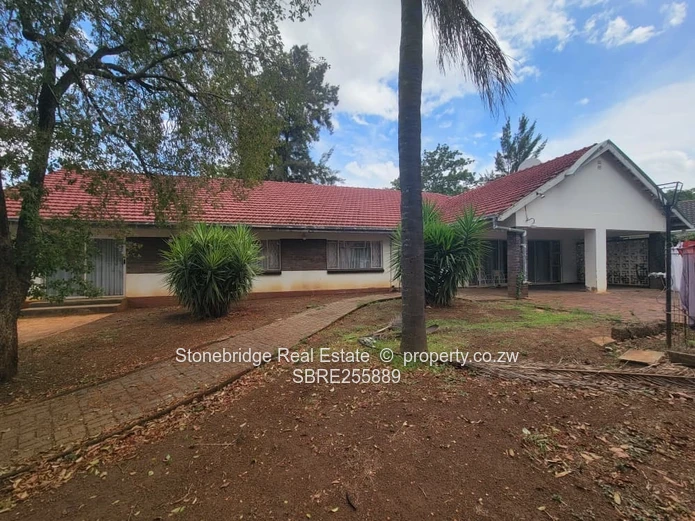 5 Bedroomed House in Kumalo For Sale