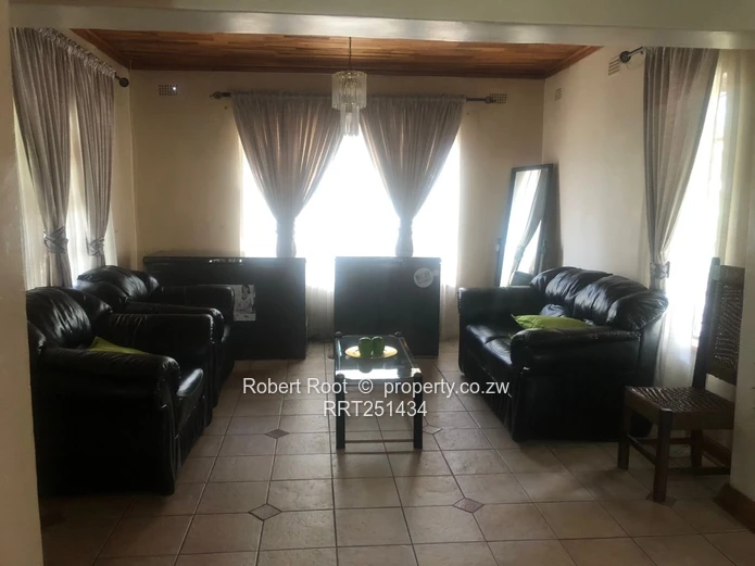 Neat Zimre Park House For Sale