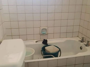 2 Bedroom Flat & Apartment