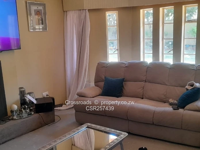 4-Bed Mt Pleasant Heights Home — ,Prolific Borehole  10 000 litre tank & Solar backup