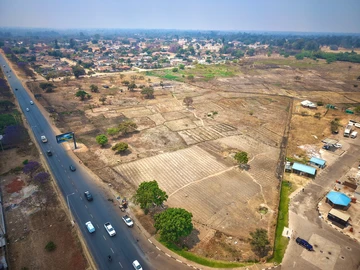 Commercial & Industrial Land