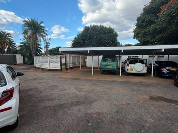 2 Bedroom Flat & Apartment