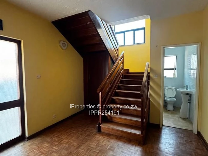 Fully furnished Duplex garden flat in the Avenues for rental 