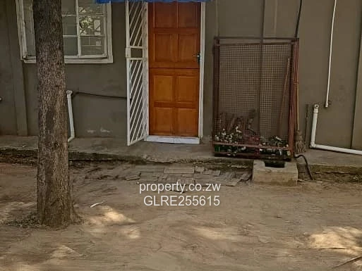 2-Bed Cottage in Tynwald — Borehole, Tiled Lounge