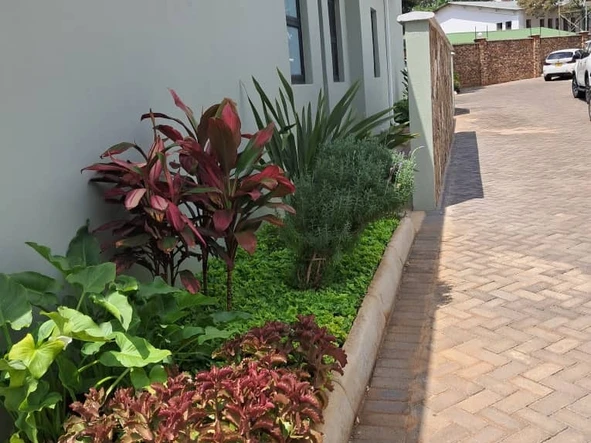 3 Bedroom Garden Flat