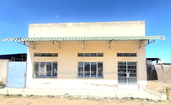 For Sale: Versatile Commercial Property – Unit G, Chitungwiza (Behind Makoni Shopping Centre)