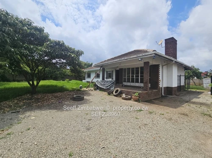 Spacious 4-Bedroom Family Home in Mabelreign