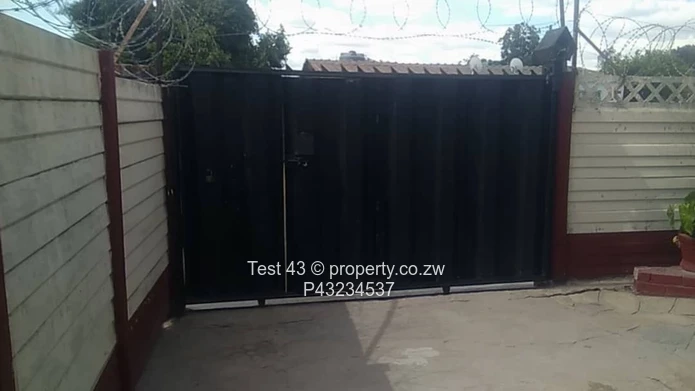 Chitungwiza House for sale 