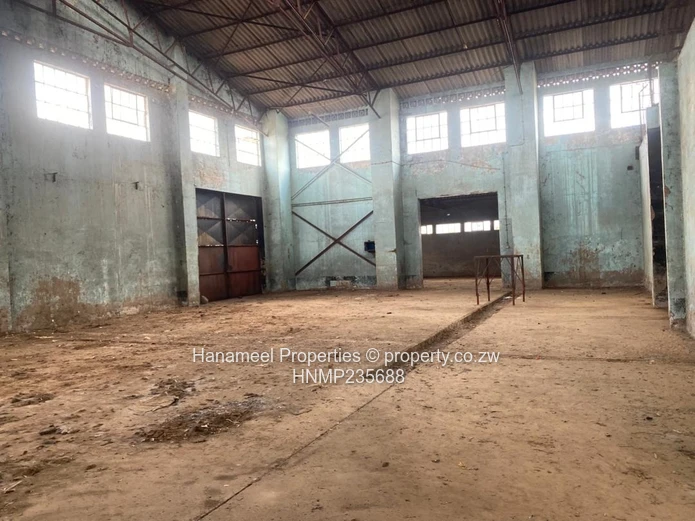 Kadoma wharehouse for sale (Sole Mandate)