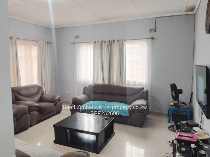 Selbourne Park, Bulawayo – Modern 3-Bedroom Townhouse for Sale (Chelmsford Road) (Sole Mandate)