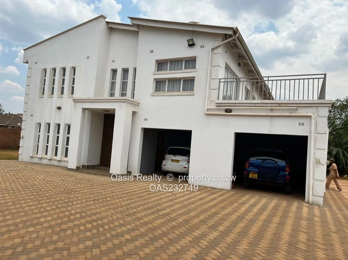 Luxurious Double-Storey Home for Rent – Mount Pleasant Heights