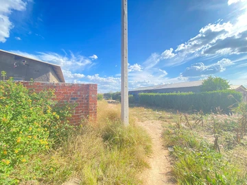 Stands & Residential Land