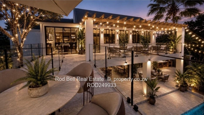 Luxury 3-bedroom duplex townhouses