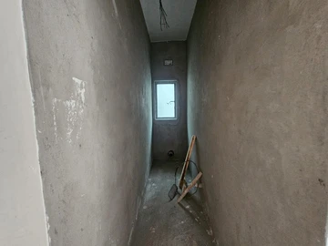 4 Bedroom Garden Flat