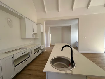 3 Bedroom Garden Flat