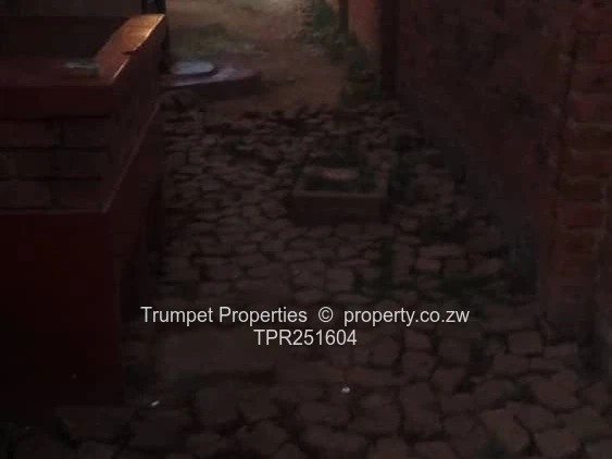 2-Bed Dzivarasekwa Ext— Walled 3 sides Yard, Parking, Sewer, Good ZESA