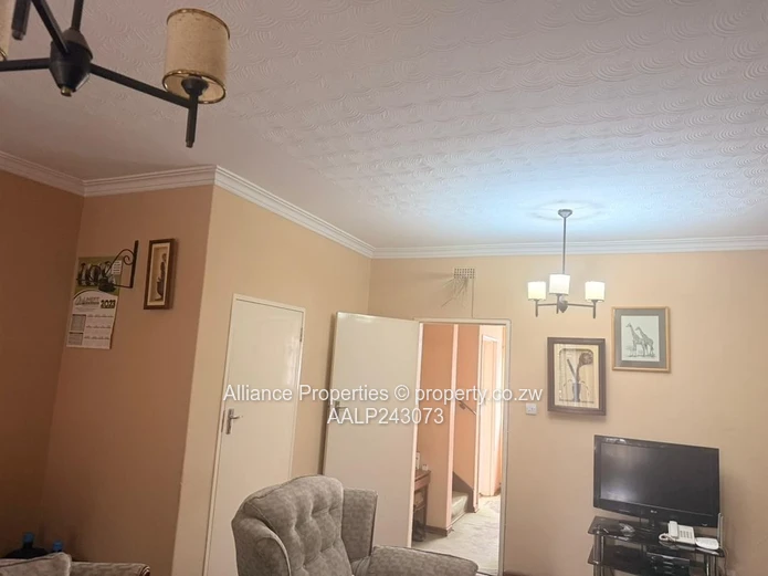 venues 2-Bedroom Duplex Garden Flat – Ideal for Offices or Residential Use (Deeds Available)