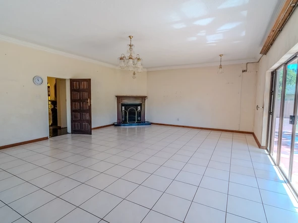 8 Bedroom House