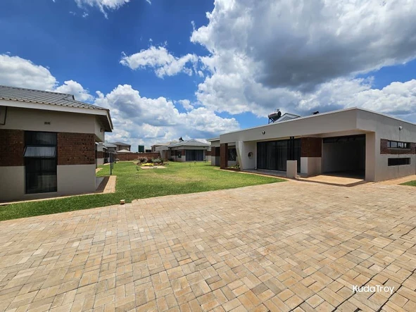 3 Bedroom Townhouse Complex