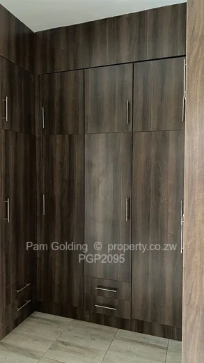 Stylish Living - 3 Bedroom Townhouse