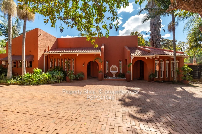 Opulent Property with Location