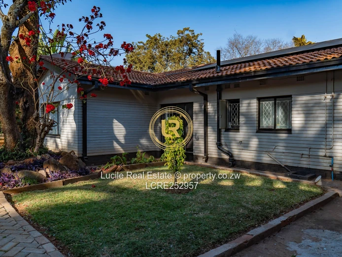 Prime Upper Hillside Estate – Spacious Family Home