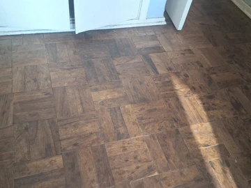 2 Bedroom Flat & Apartment