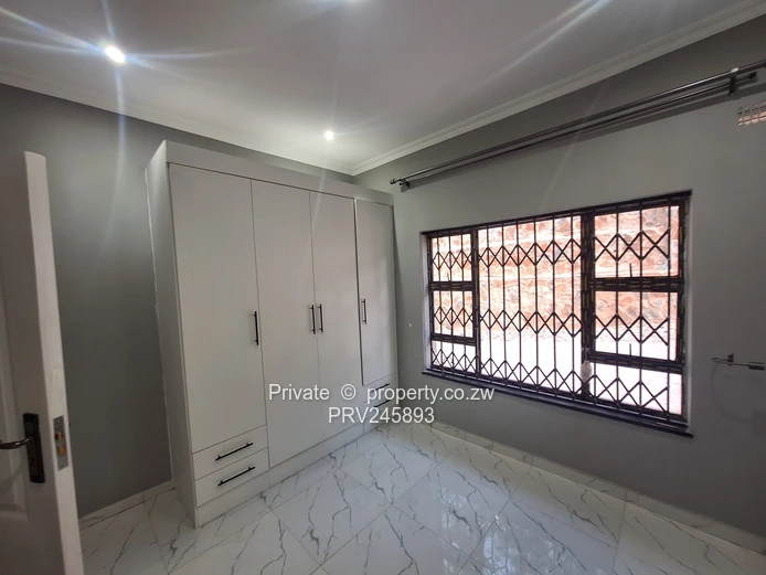 Freshly built, move-in ready new cluster units . . . (Sole Mandate)