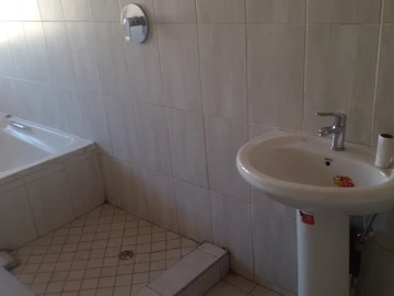 6 Unit Townhouse Complex