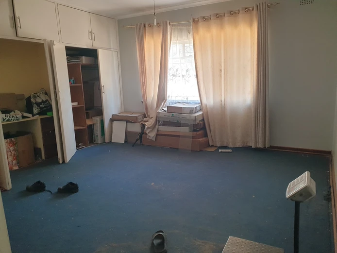 Greendale house to rent for offices 