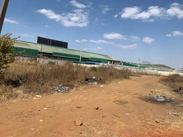 Commercial & Industrial Land