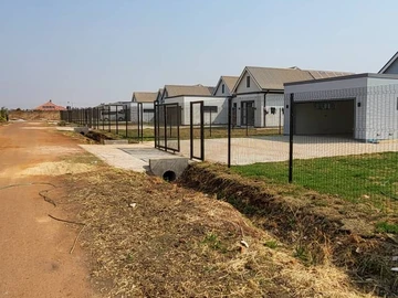 4 Bedroom Garden Flat