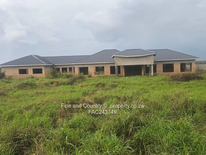 Incomplete Lodge on Bulawayo Dr (Sole Mandate)