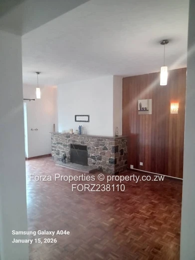 Modern 2-Bedroom Flat to Let