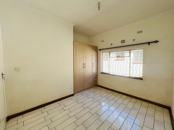 3 Bedroom Garden Flat
