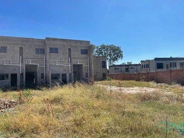 3 Bedroom Flat & Apartment