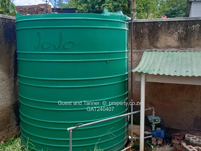 Low-Density Investment Opportunity on 2,100 sqm in Victoria Falls