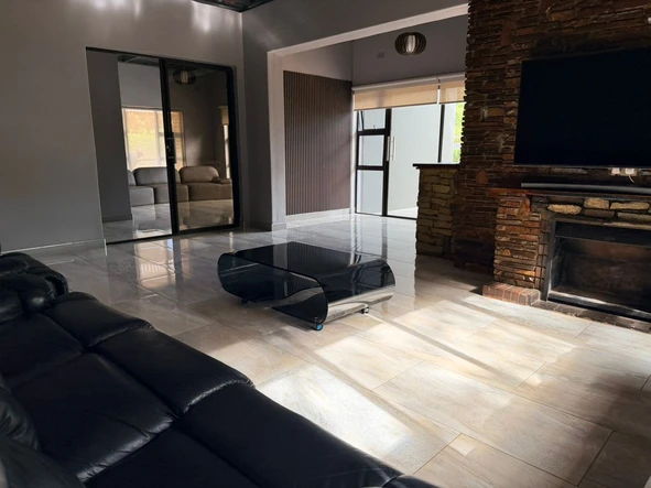 6 Bedroom House