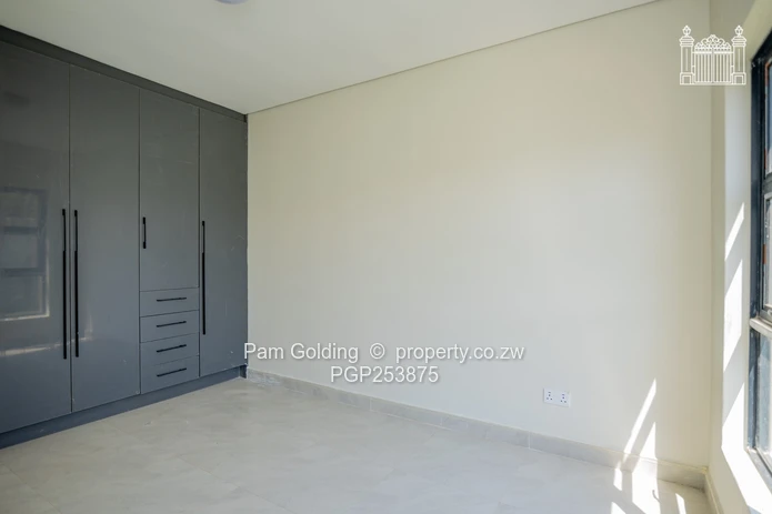 Modern 2-Bedroom Cluster Home In Marlborough